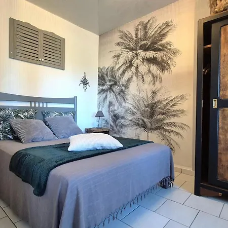 Broceliande - Les Tilleuls アパート